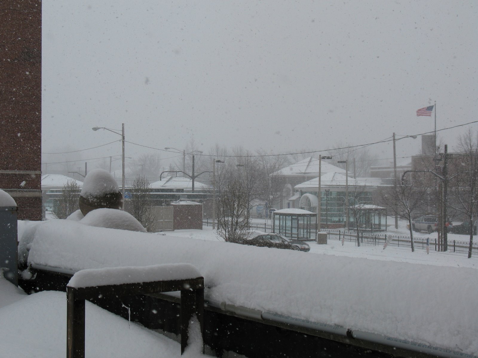 [snow+in+april+and+easter+eggs+005.jpg]