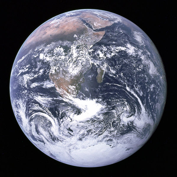 [599px-The_Earth_seen_from_Apollo_17.jpg]