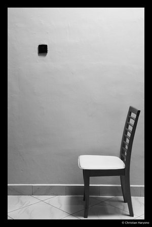[Empty_Chair_by_chrishon.jpg]