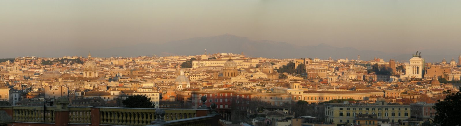 [Panorama_Rome.jpg]