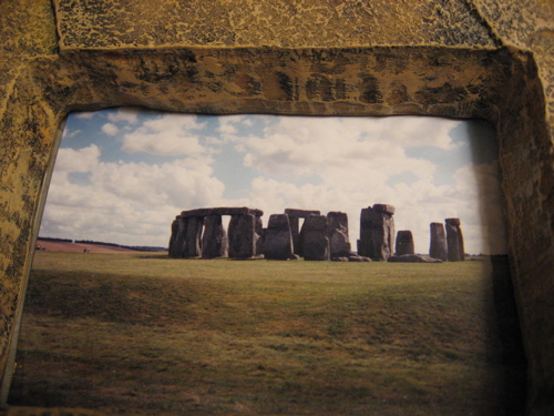 [Stonehenge.JPG]