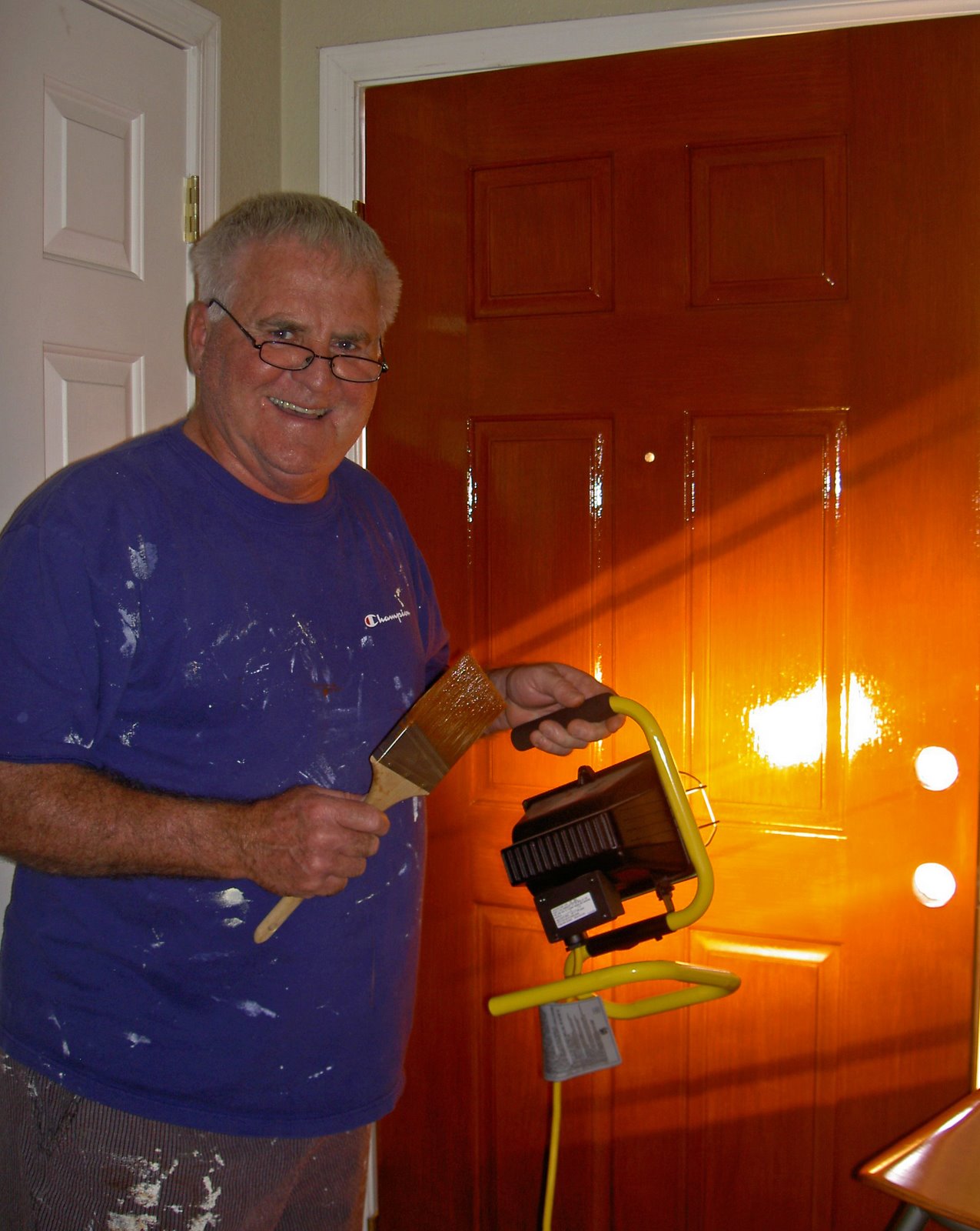 [Dad+painting+door.jpg]