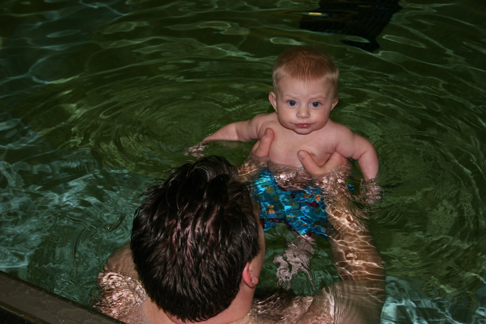 [With+daddy+-+swimming+lessons.jpg]