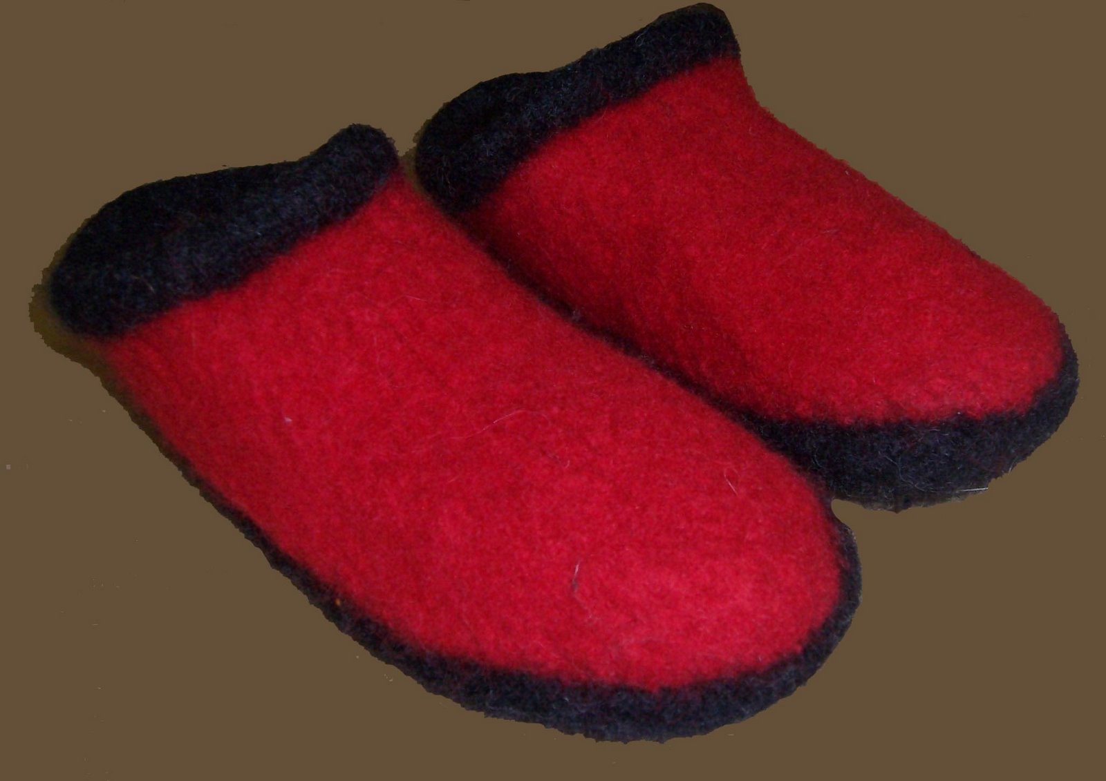 [Mary+Beth's+slippers.jpg]