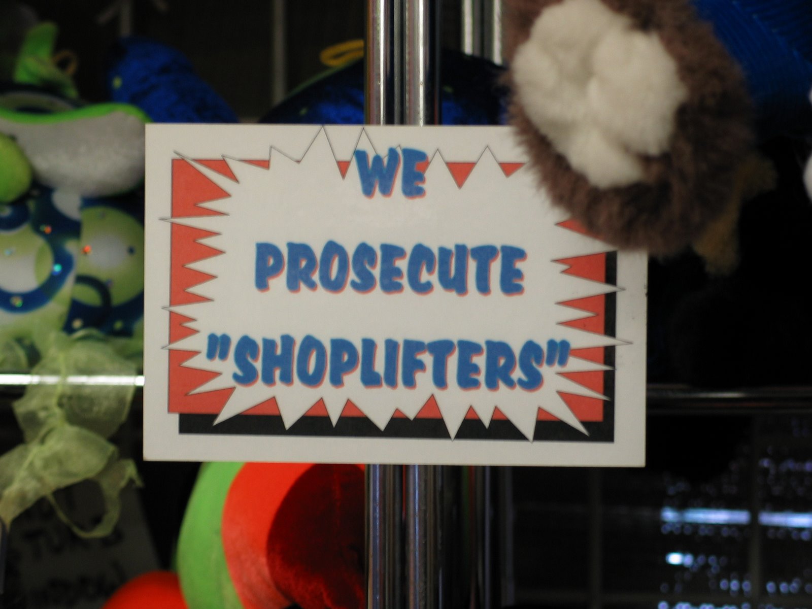 [shoplifters.jpg]