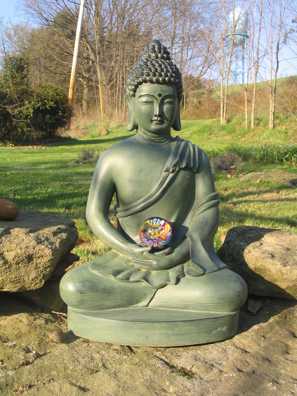 [Buddha+with+orb.jpg]