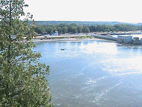 [Illinois+river+and+dam.jpg]