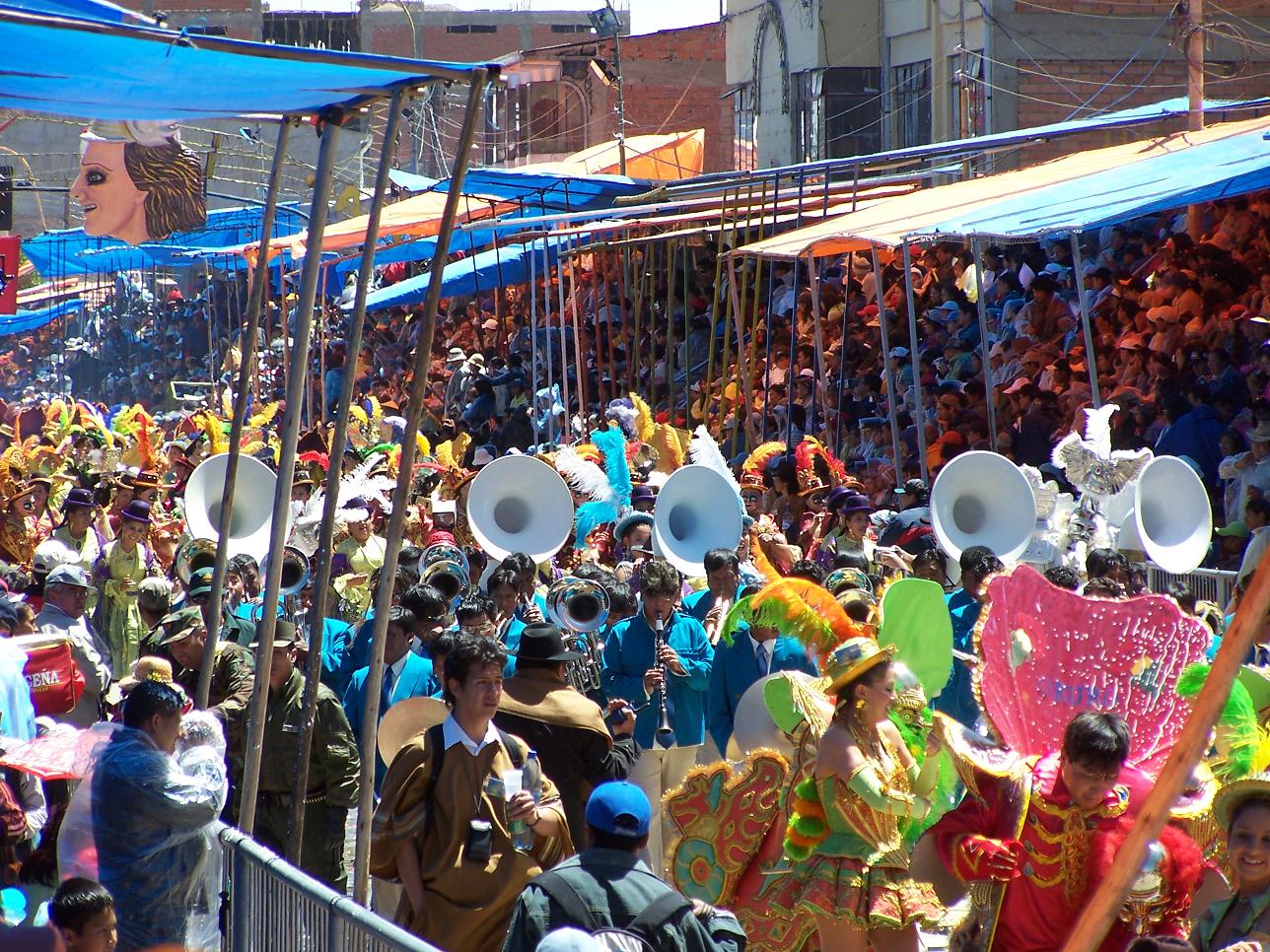 [01.+Carnaval+de+Oruro+dia+I+(20).JPG]