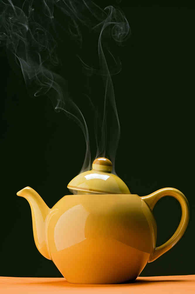 [fuming+orange+teapot.jpg]