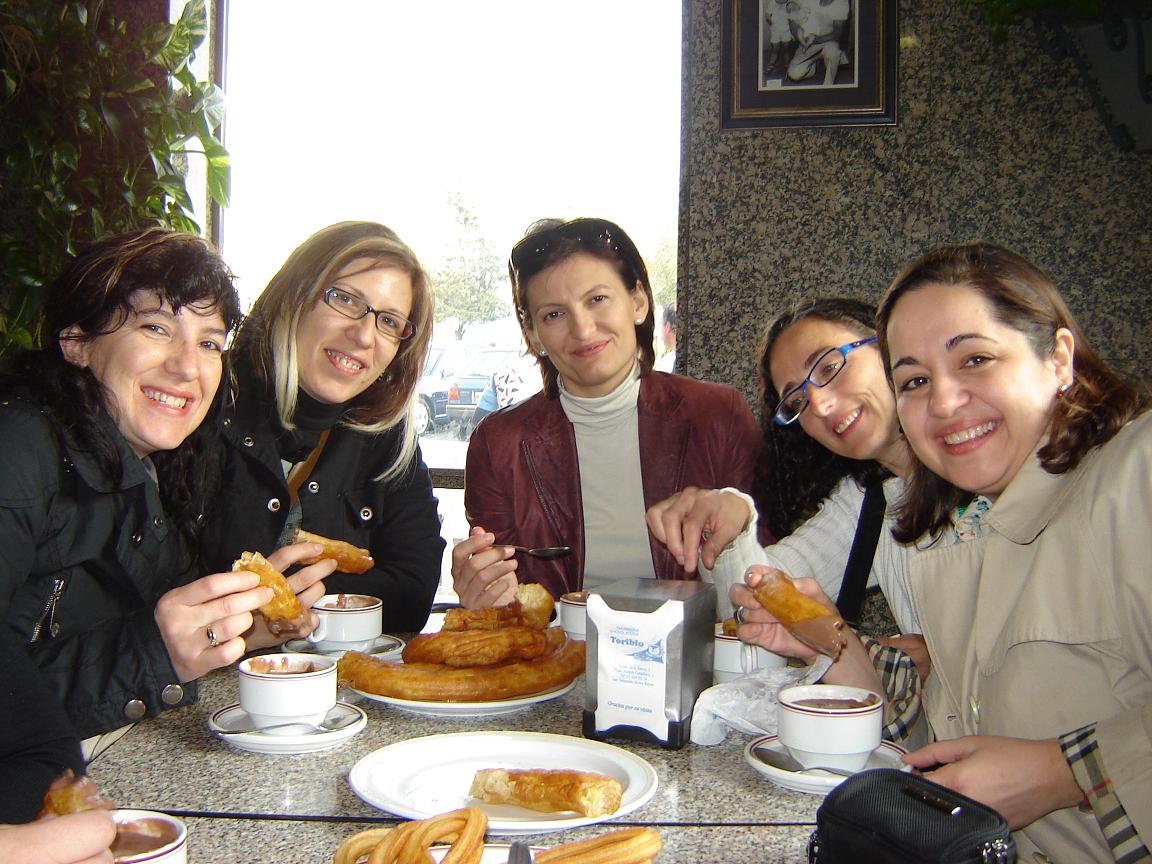 [Cortes,+Carmen,+Carmela,+Lourdes+y+Chus.jpg]