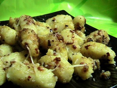 Gnocchi with Garlic & Red pepper flakes