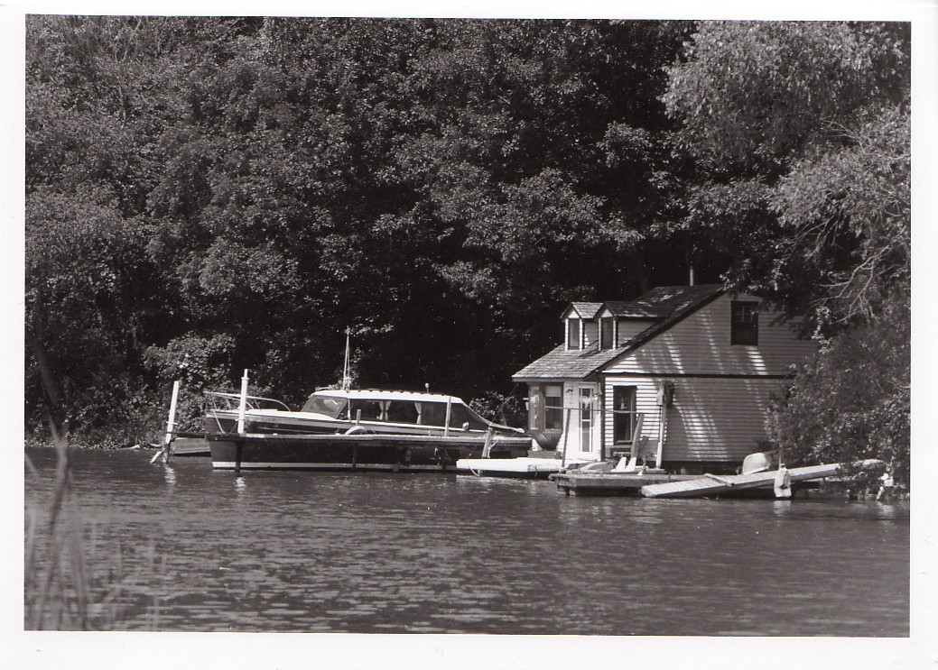 [Boathouse.jpg]