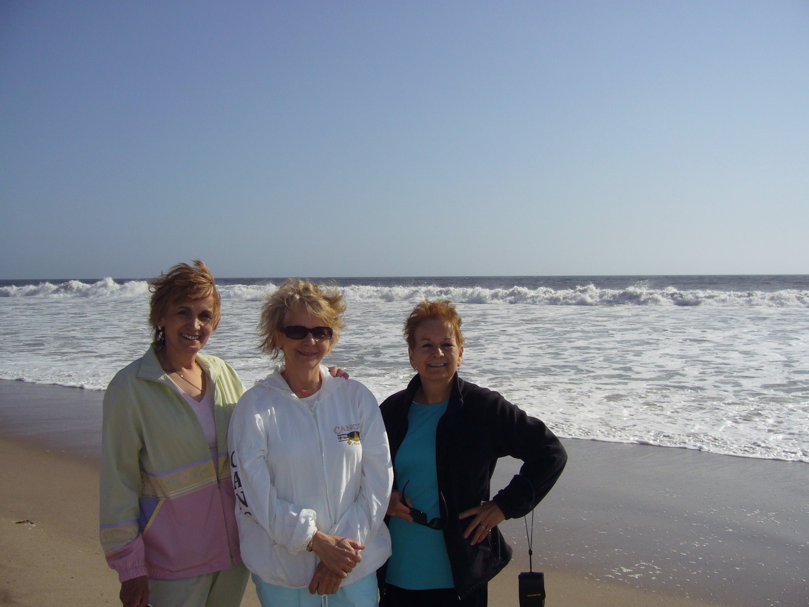 [3+sisters+Venice+Beach.JPG]