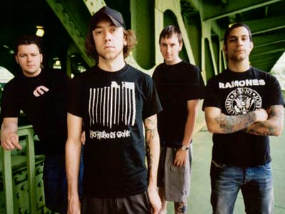 [Rise.Against-band-2004.jpg]