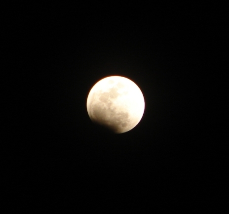 [022008+Lunar+Eclipse+1.jpg]