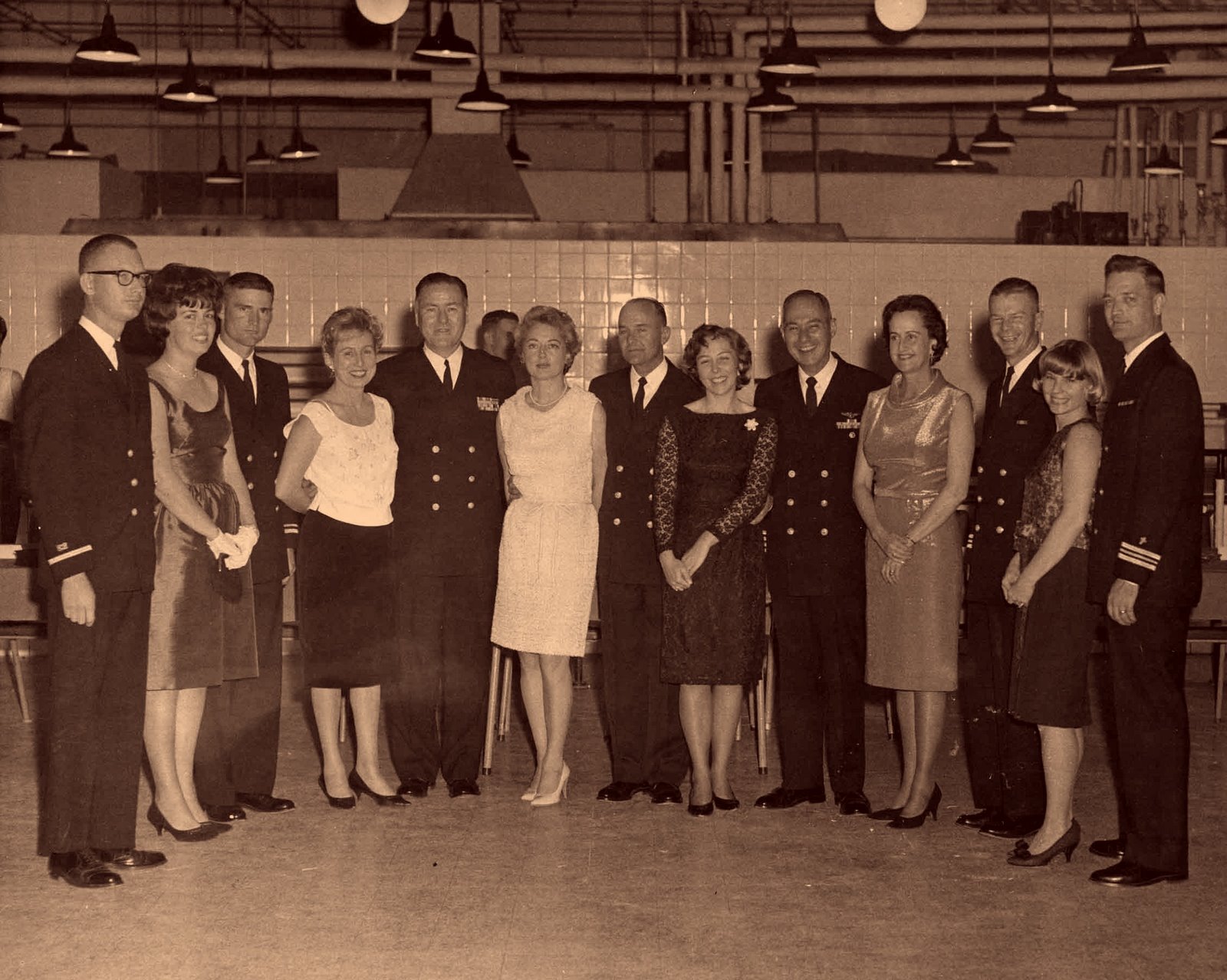 [66_Sigonella+officers+and+wives+(Caldwells+4th+&+5th+from+right).jpg]