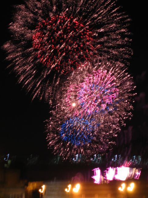 [fireworks_Australia_20080719-2.jpg]