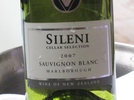 [COMP+4.30.08-Vlora-awesome+wine+SILENI+NZ.JPG]
