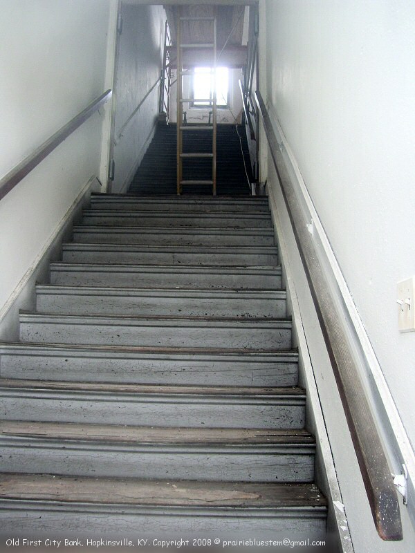 [old-bank-staircase.jpg]