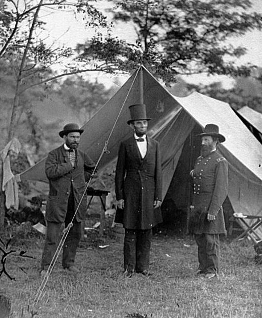 [Lincoln+at+tent.jpg]
