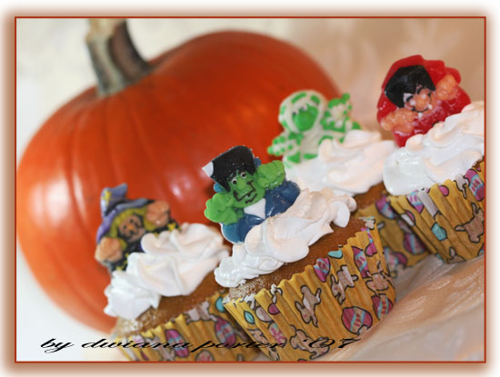 [hallowen+cupcakes5.jpg]