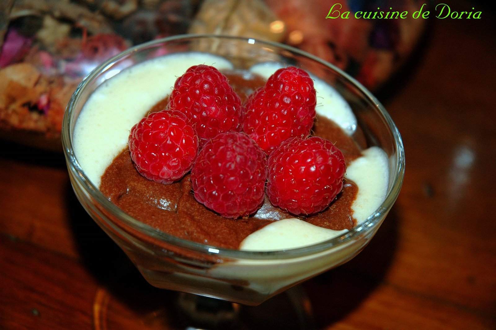 [Crème+au+chocolat+blanc+et+noir+à+la+framboise+1.jpg]