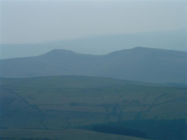 [024+Blue+view+from+Kinder+Scout+(Small).JPG]