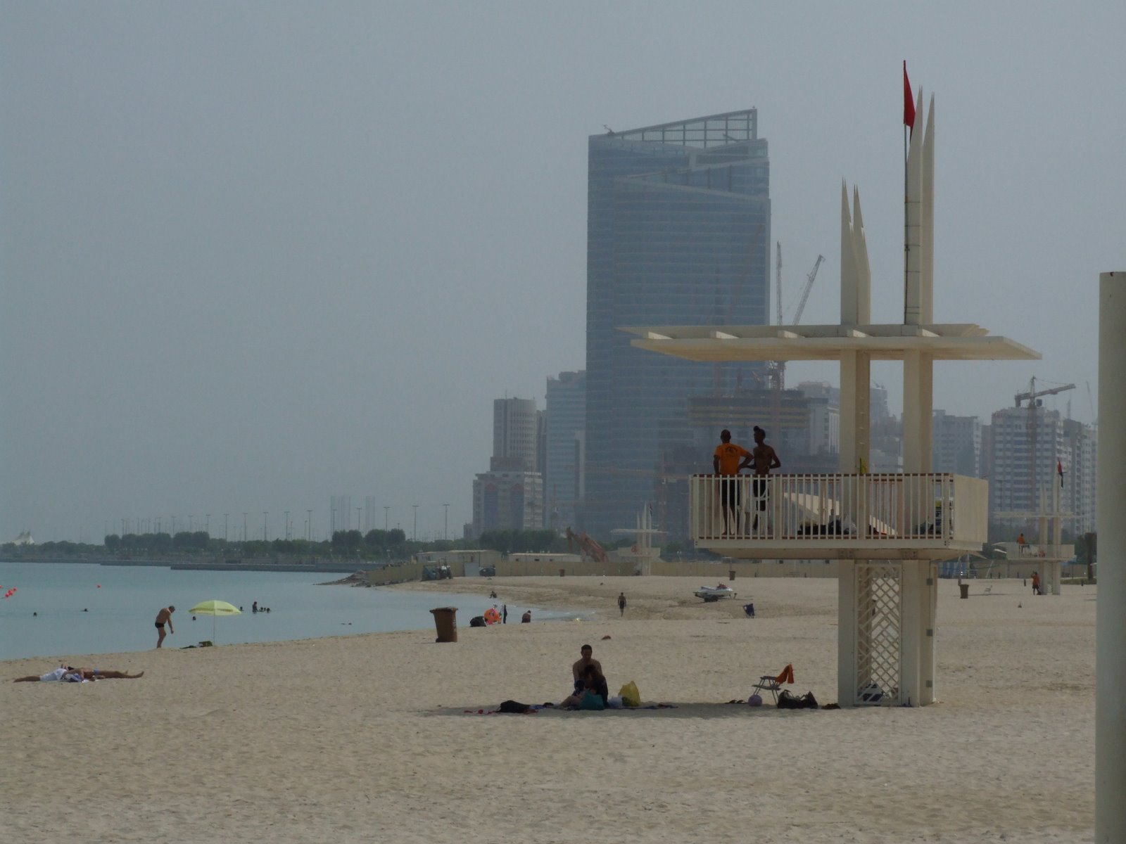 [Abu+Dhabi+Beach+2+DSCF3924.JPG]