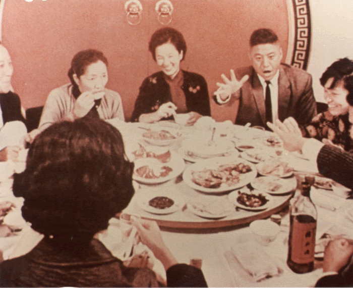 [Chinese+dinner+party.gif]