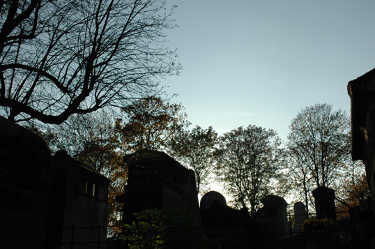 [cemetery5.jpg]