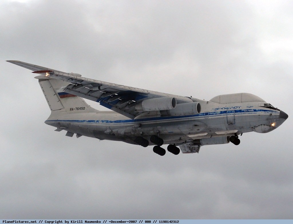 Rusia - Página 13 IL-76VKP+RA-76450+12-2007