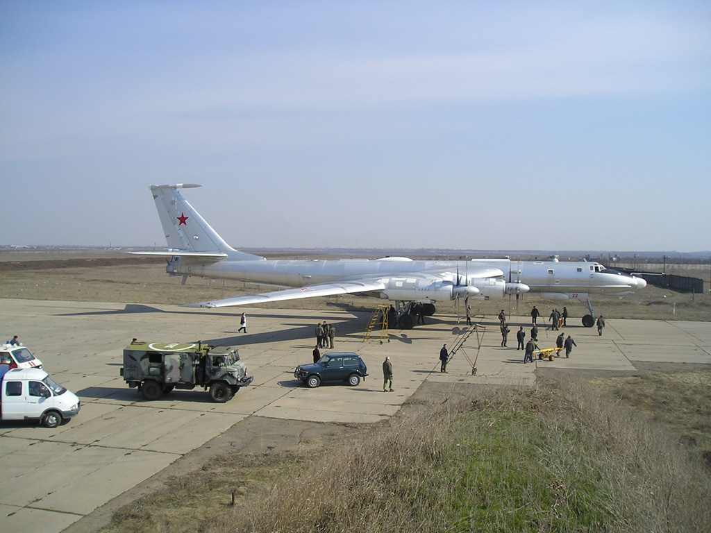[Tu-142MR_007.jpg]