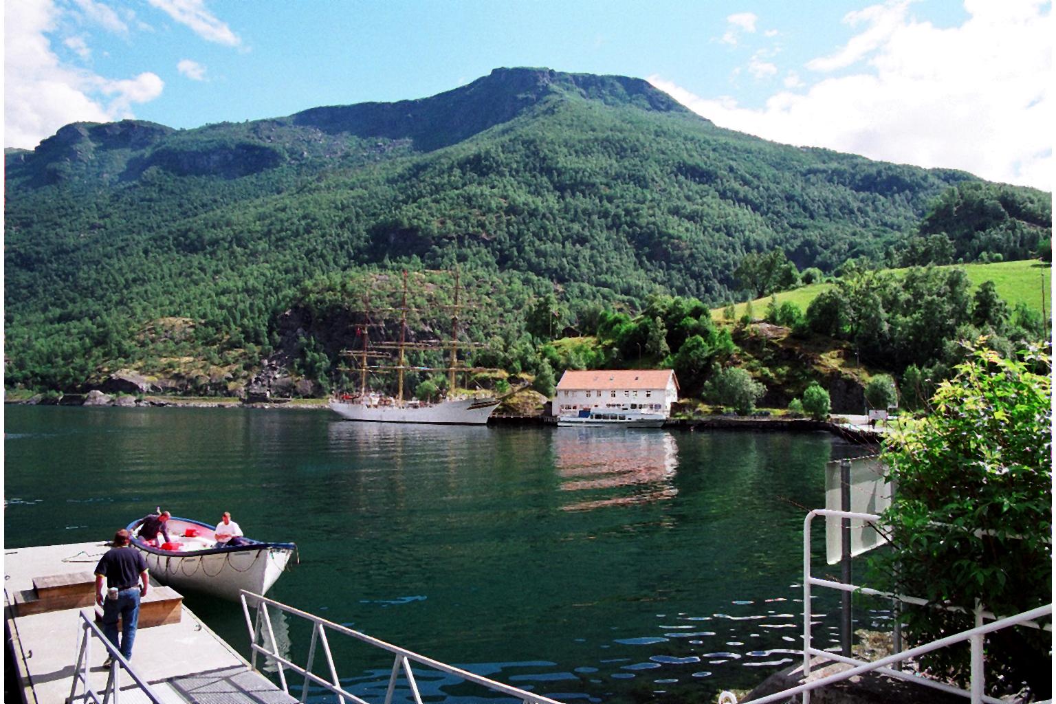 [Norway-Aurlandfjord-Flam-harbour-mountain-dinghy-full-rigged-ship-Sorlandet-tweaked-1-BG.jpg]
