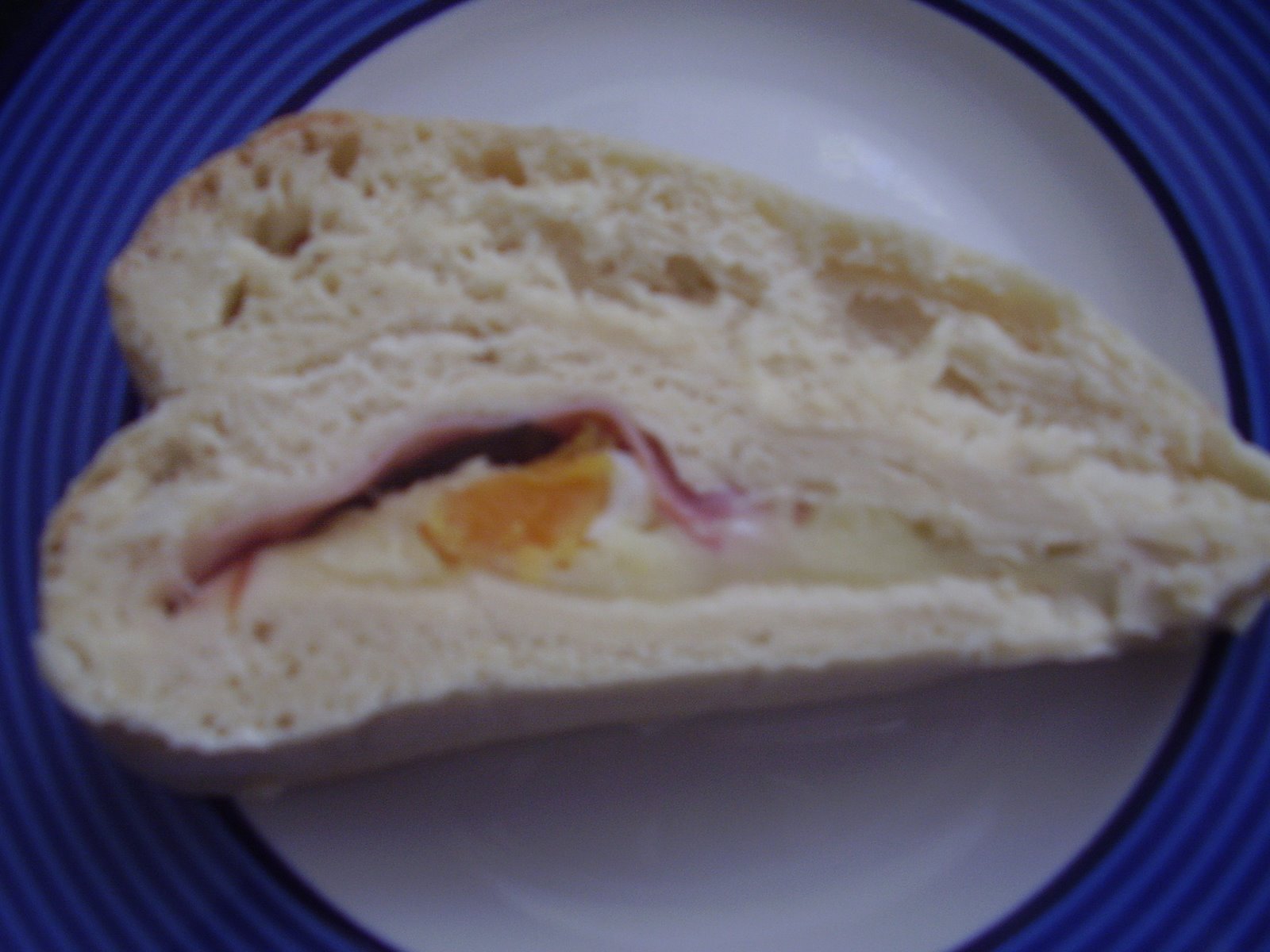 [Rolled+bread+-+slice.JPG]