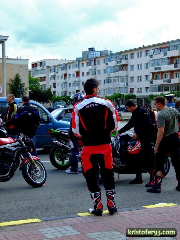 [Ziua+Nationala+a+Motociclistilor+in+Bacau+-+foto+(3).jpg]