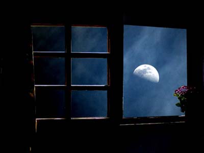 [luna+desde+la+ventana.jpg]