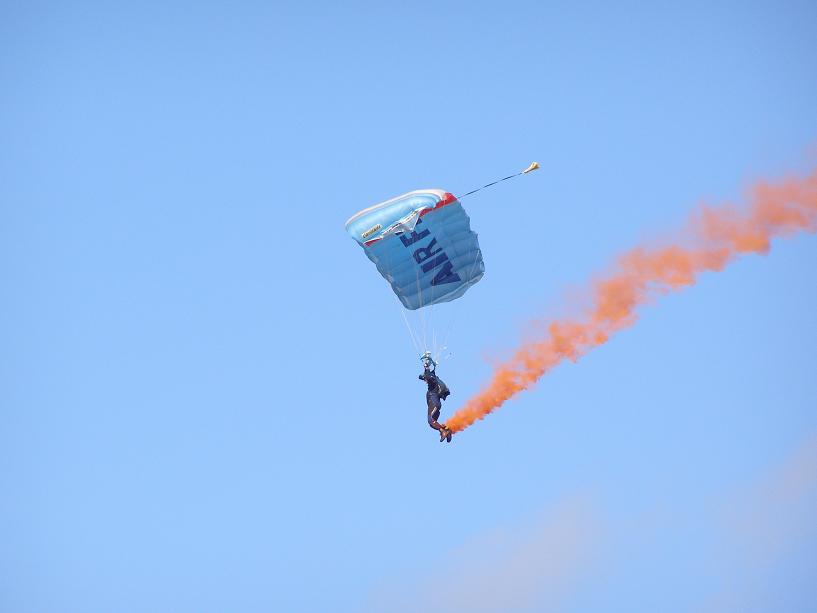 Kiwi Blue Parachutist