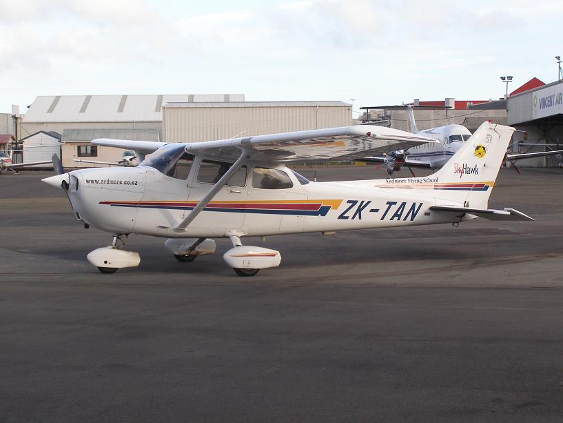 ZK-TAN Ardmore Flying School Cessna C172R
