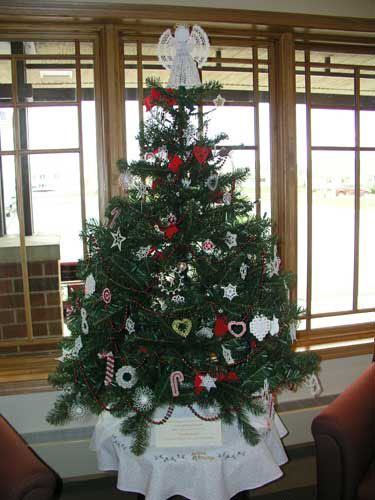 [Christmas-Tree_Hospice.jpg]