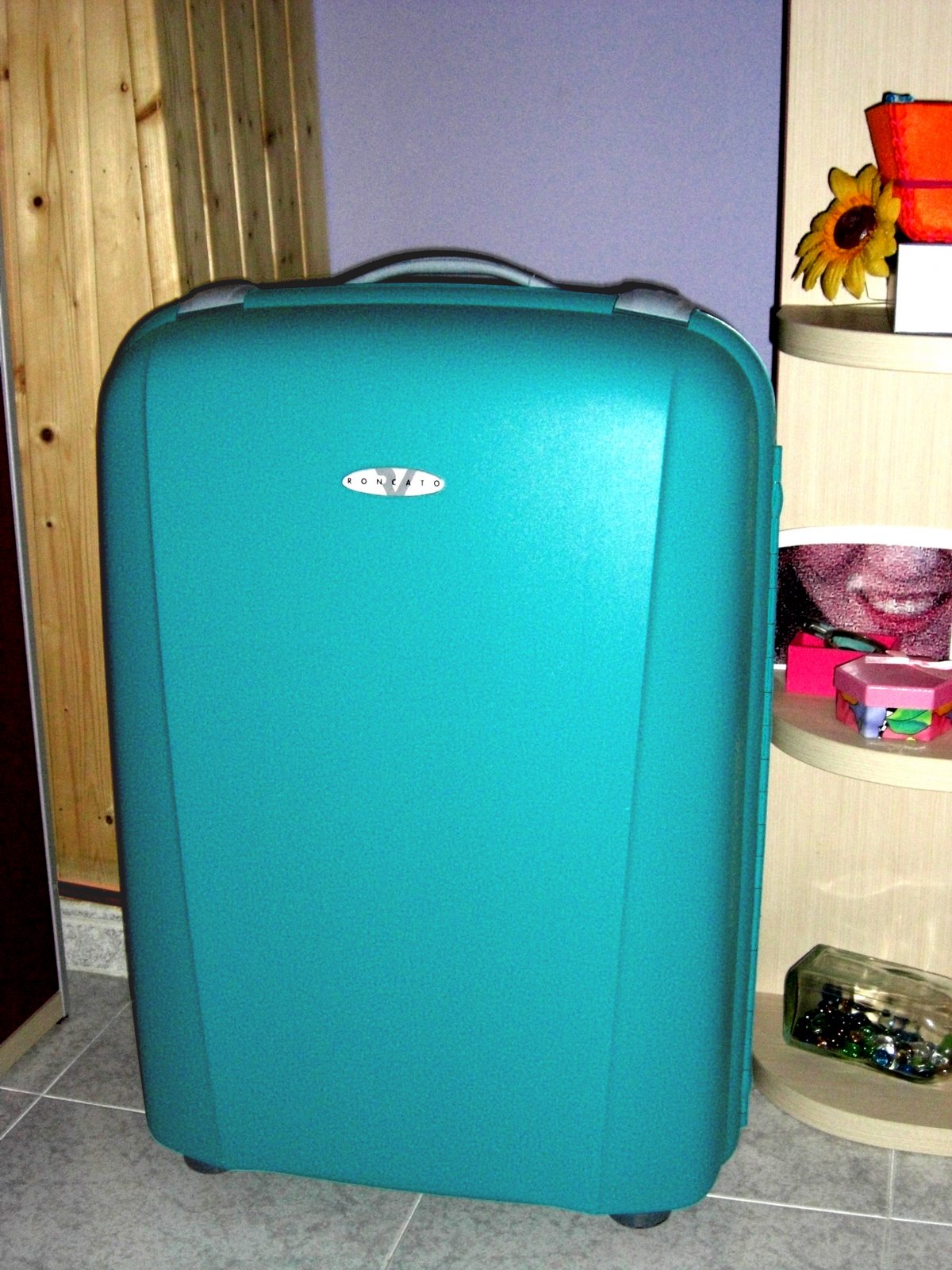 [maleta+azul.JPG]