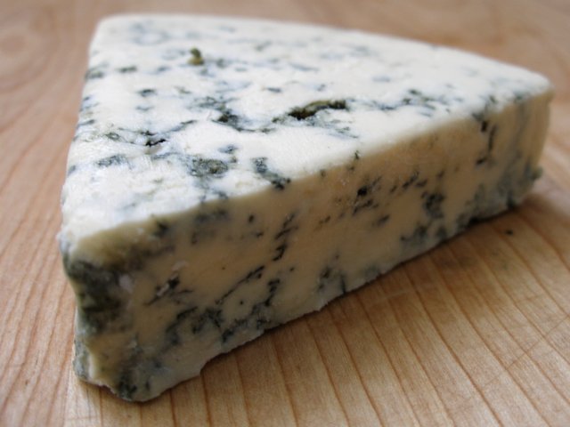 [danish_blue_cheese.jpg]