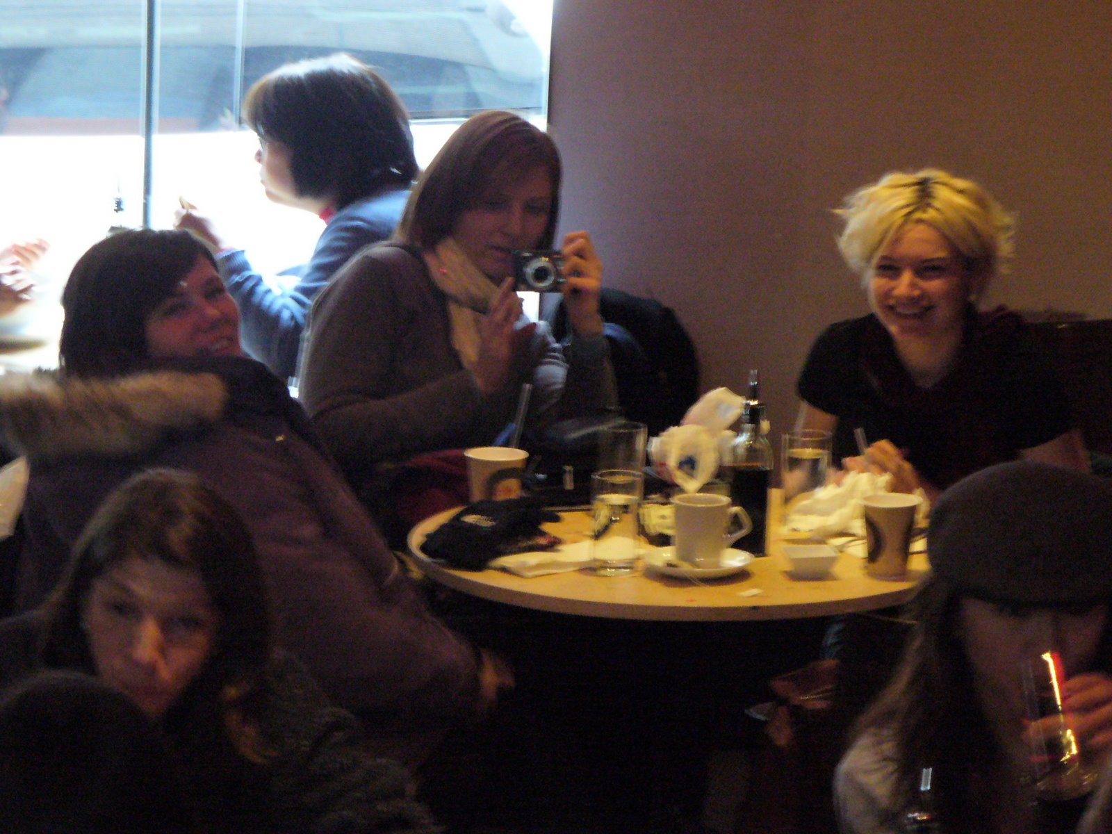 [Union+Square+-+lunch+with+the+ladies.jpg]