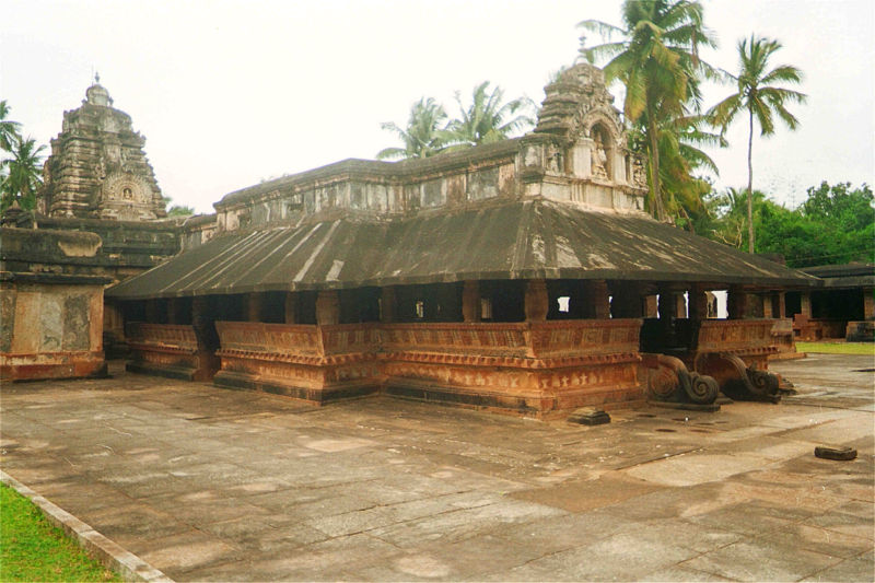 [Madhukeshwara+Temple.Kerala.jpg]