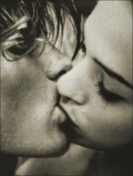 [kissing.jpg]