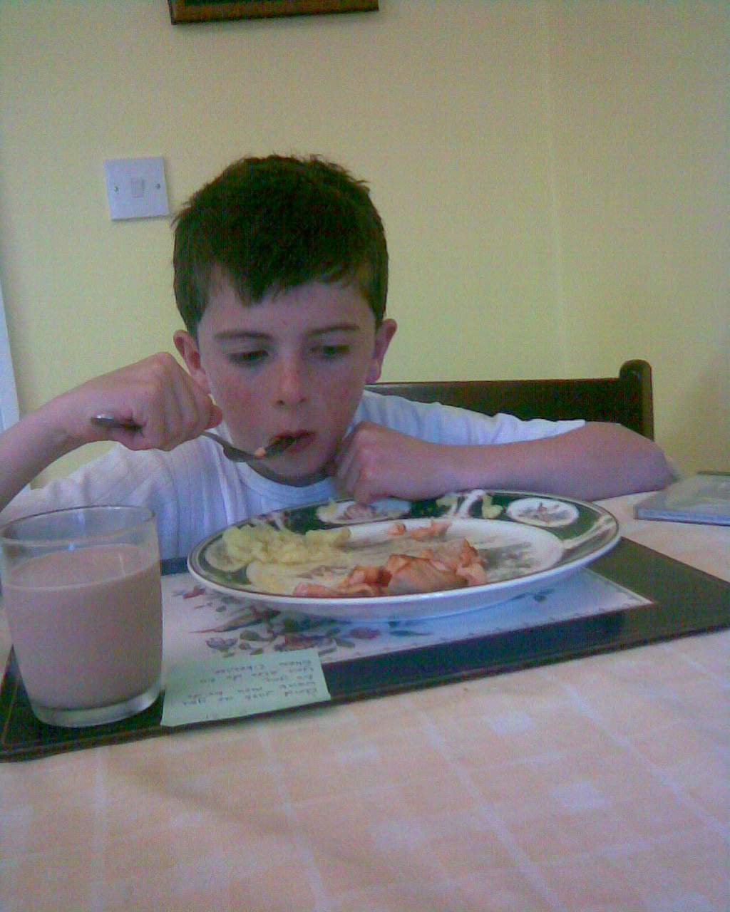 [Sean+eating.jpg]