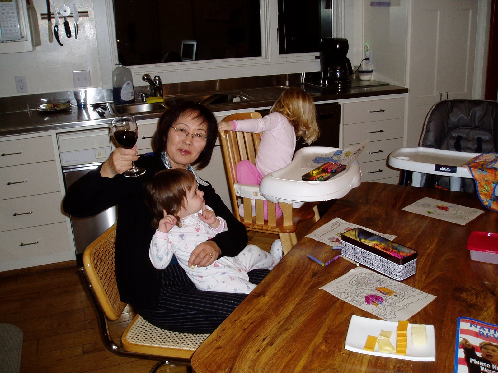 [Helen+&+Elizatbeth+with+Grandpa+George+Feb.+2008+004.JPG]
