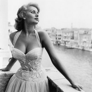 [Sophia_Loren3[1].jpg]