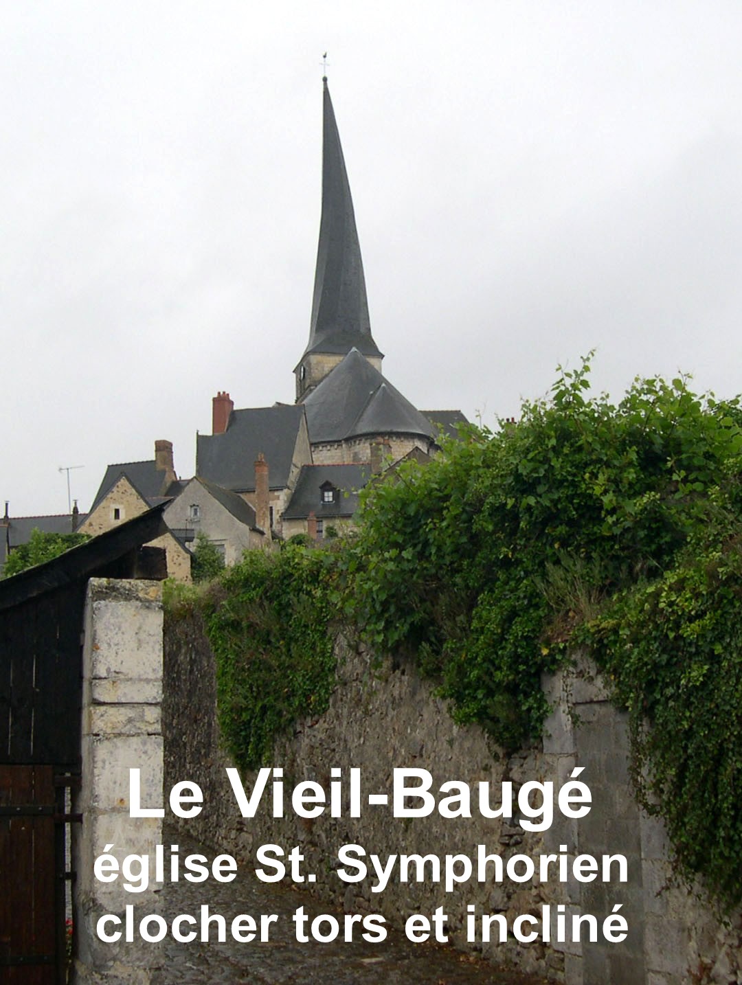 [Le+Vieil+BaugÃ©+clocher+tors.JPG]