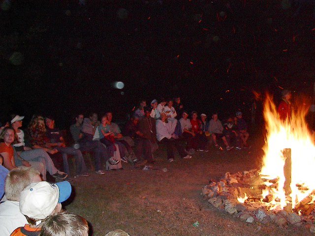[kids+at+campfire.jpg]