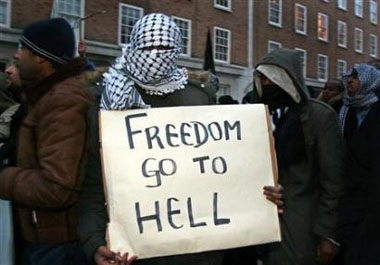 [LONDON_freedom_go_to_hell_Islam.jpg]